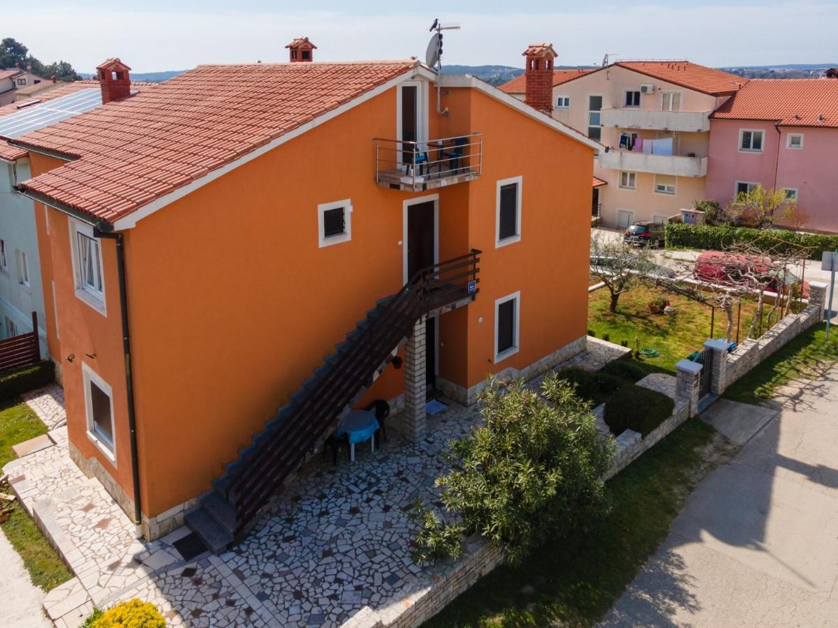 Tomi Apartment Pula Exterior foto